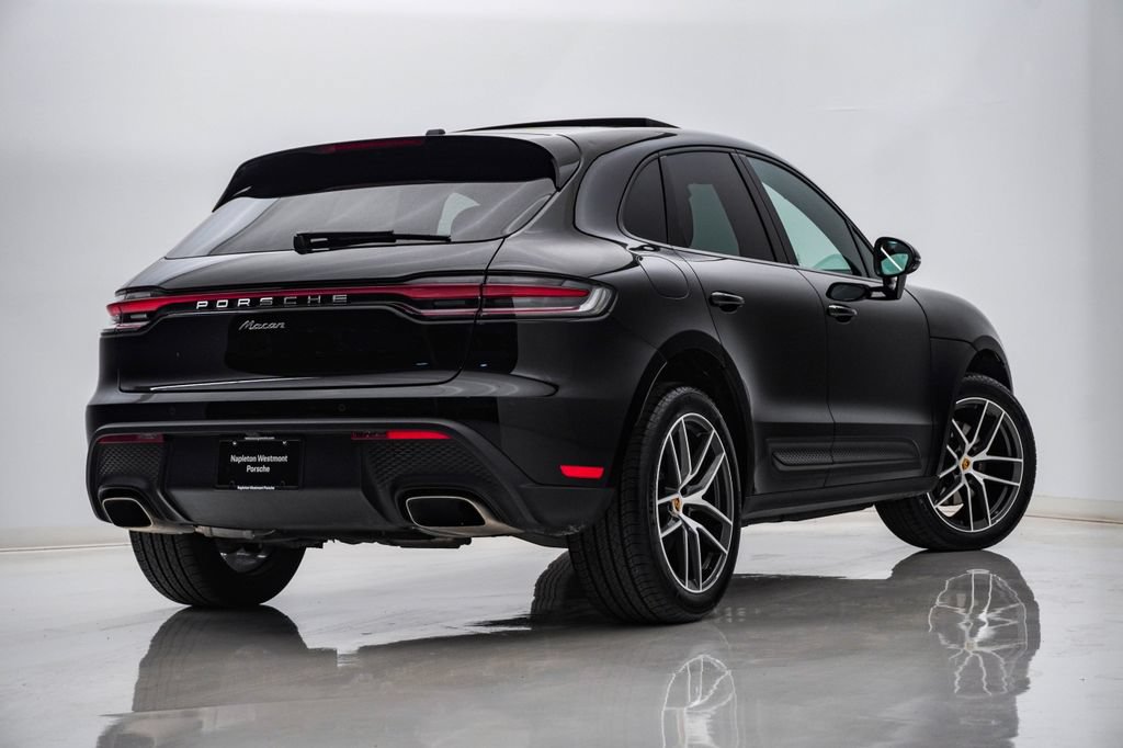 Certified 2026 Porsche Macan AWD/4WD image 11
