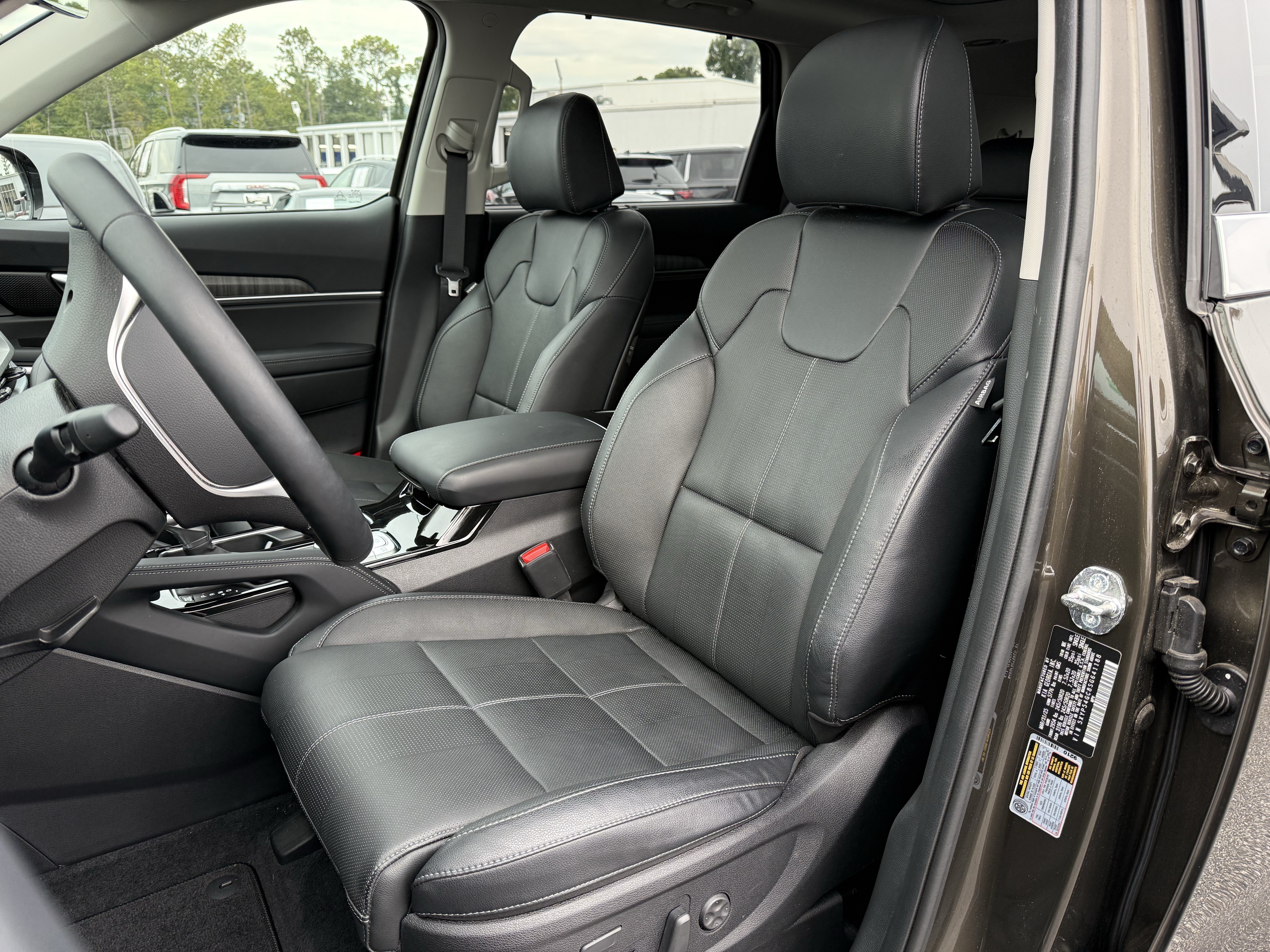 Used 2025 Kia Telluride SX FWD image 15