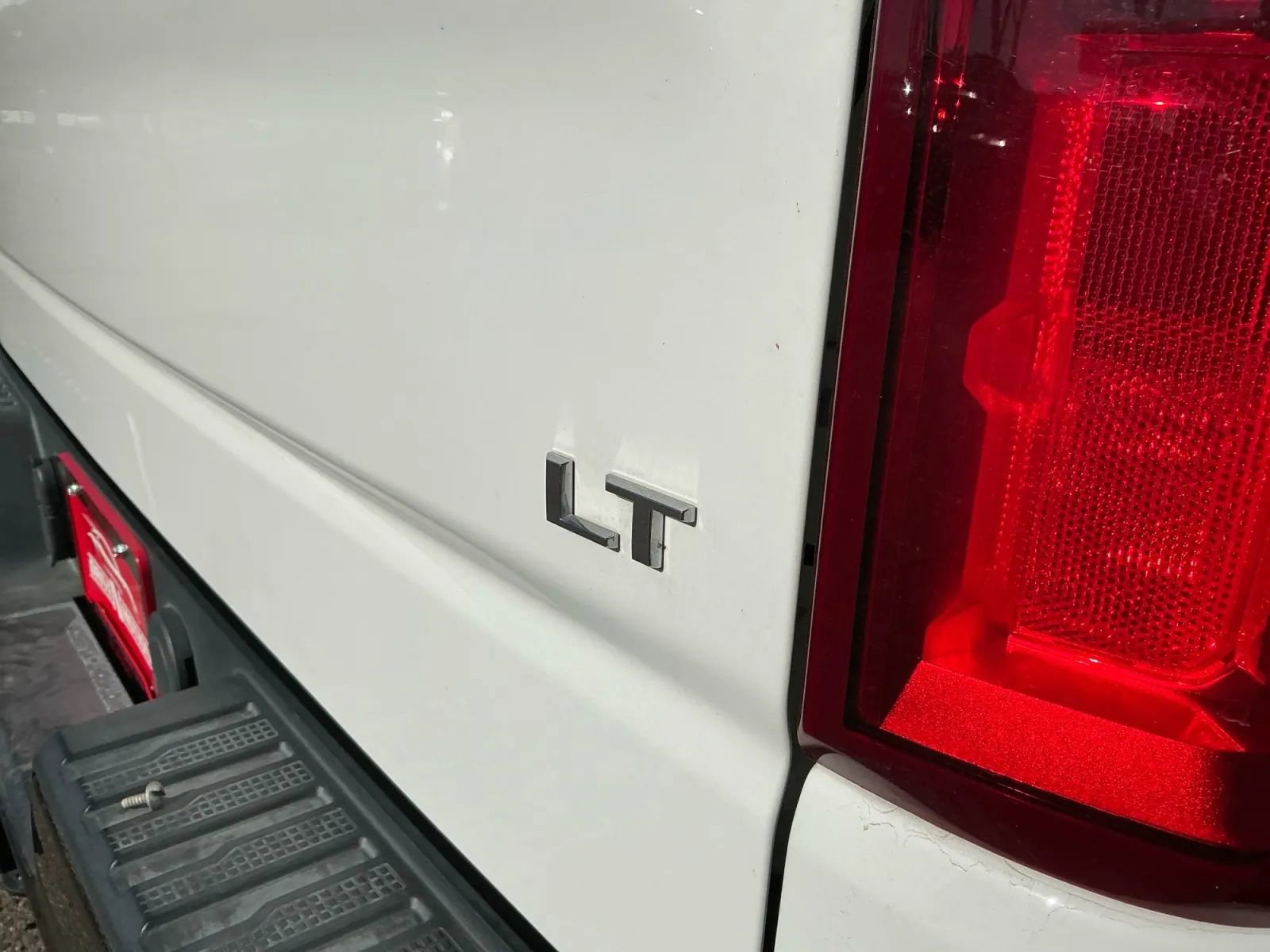 Used 2020 Chevrolet Silverado 1500 LT Trail Boss image 17