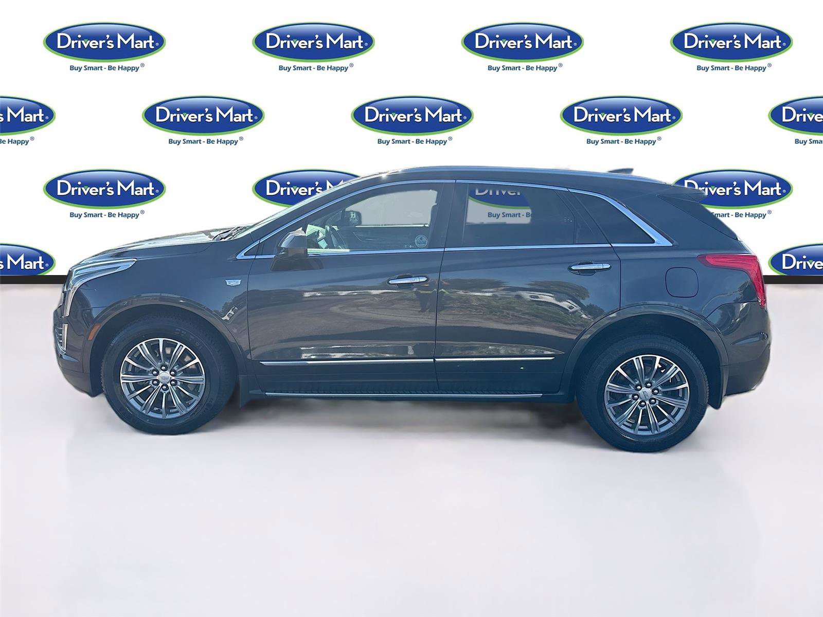 Used 2017 Cadillac XT5 Luxury w/ Driver Awareness Package image 5