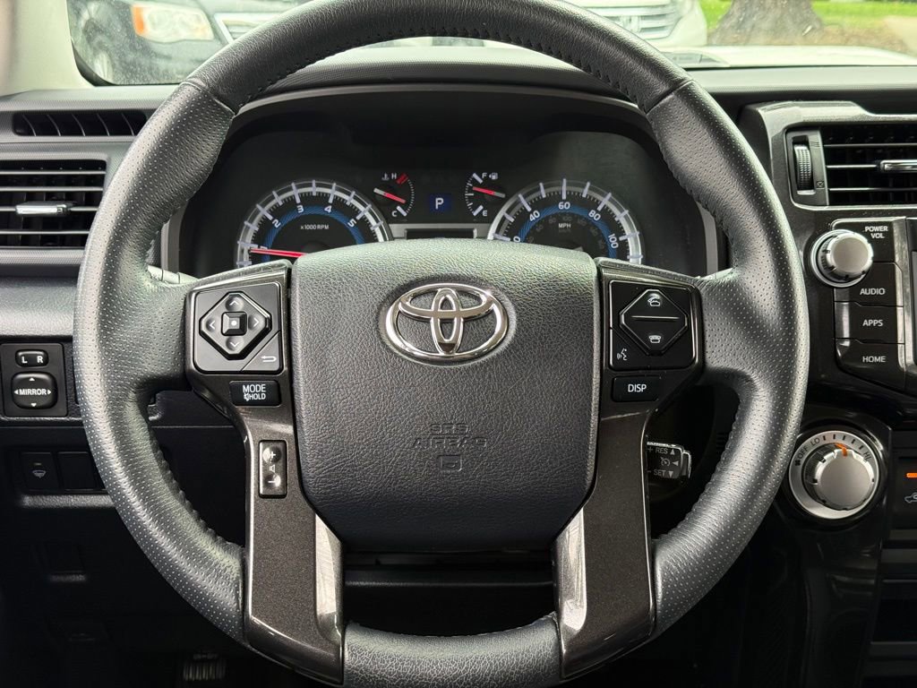 Used 2018 Toyota 4Runner TRD Off-Road Premium AWD/4WD image 20