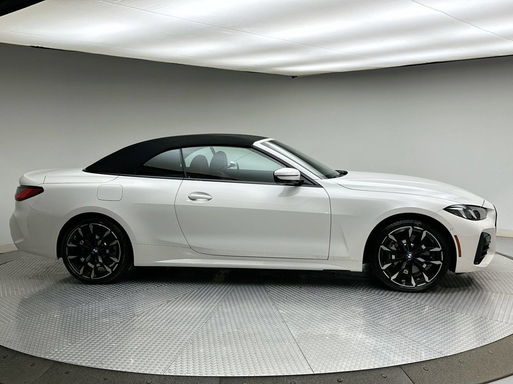 Used 2027 BMW 430i xDrive Convertible w/ M Sport Package AWD/4WD image 14