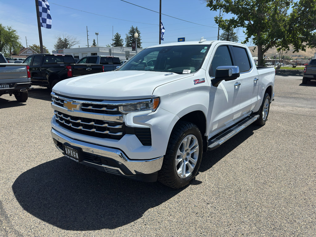 Used 2022 Chevrolet Silverado 1500 LTZ AWD/4WD image 27