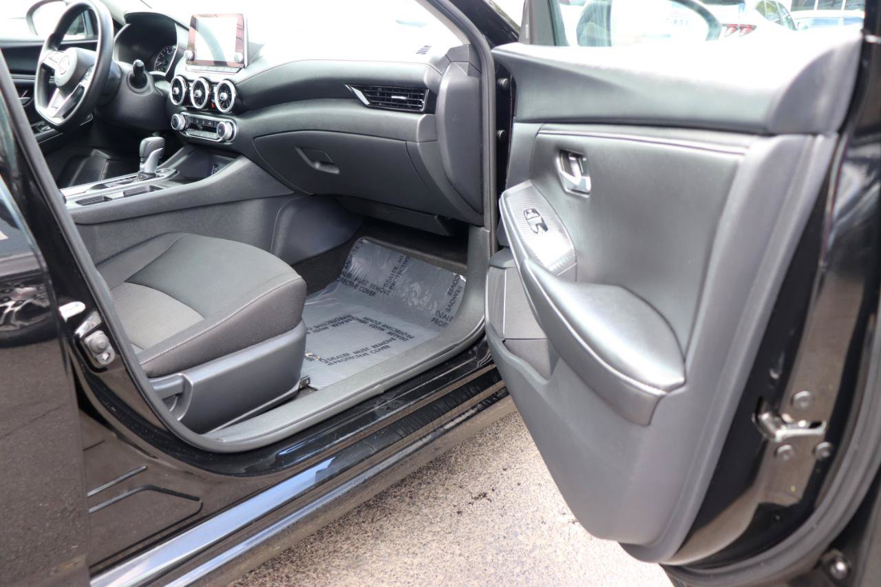 Used 2024 Nissan Sentra SV FWD image 15