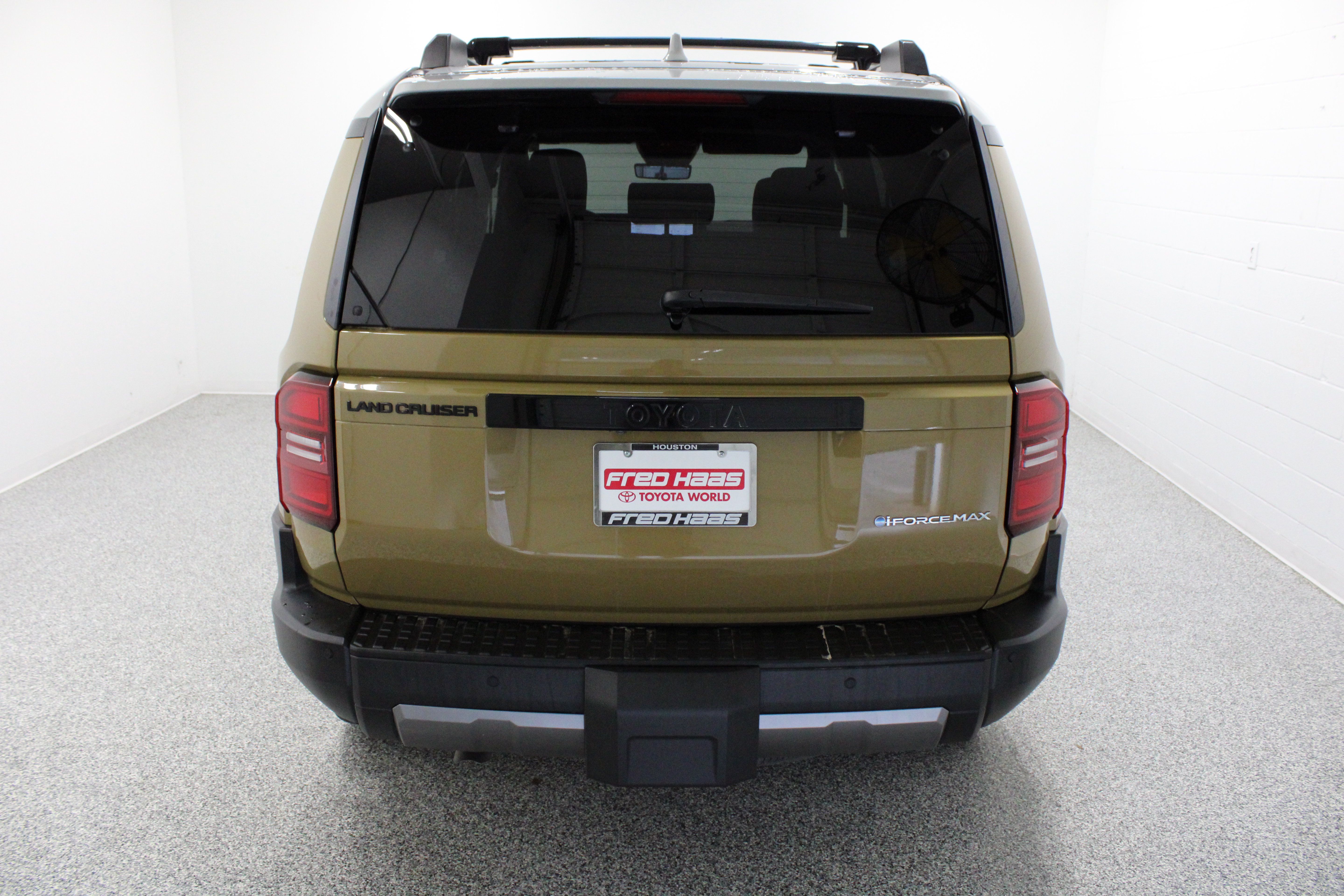 Used 2025 Toyota Land Cruiser w/ Premium Package AWD/4WD image 8