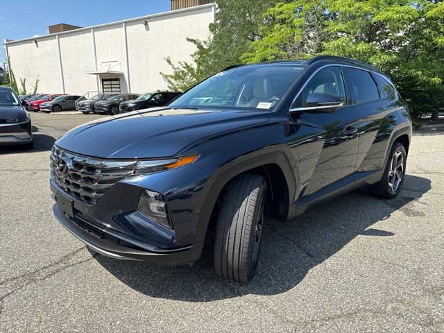 Used 2024 Hyundai Tucson Limited AWD/4WD image 3
