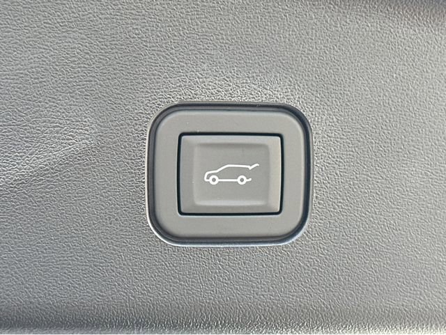 New 2026 Cadillac Vistiq Luxury AWD/4WD image 13