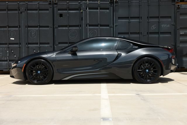 Used 2020 BMW i8 Coupe AWD/4WD image 4