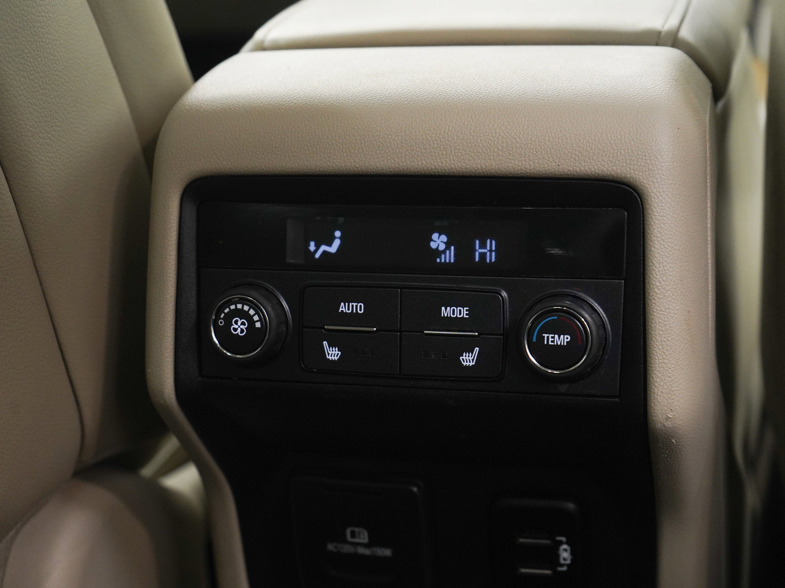 Used 2018 GMC Acadia Denali w/ Technology Package image 16