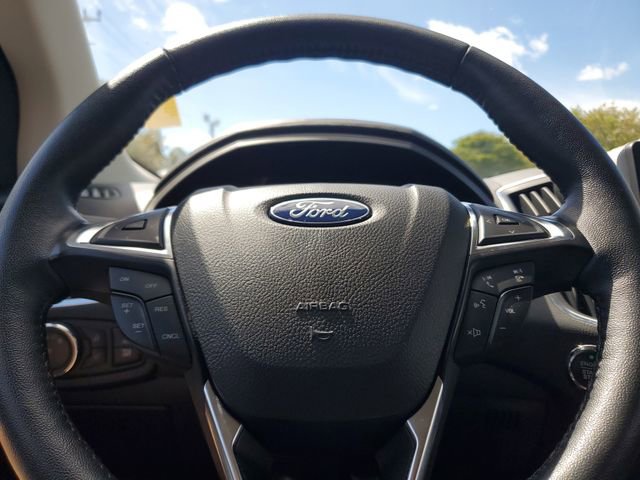 Used 2024 Ford Edge Titanium image 14