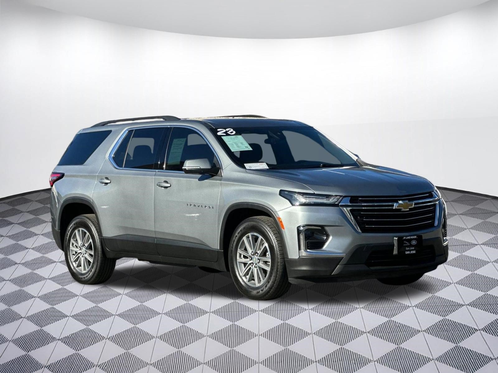 Used 2023 Chevrolet Traverse LT w/ LPO, Cargo Package AWD/4WD image 6