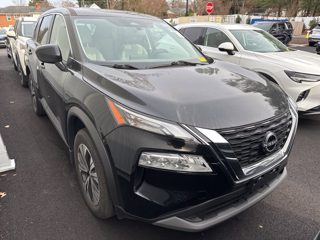 Used 2023 Nissan Rogue SV