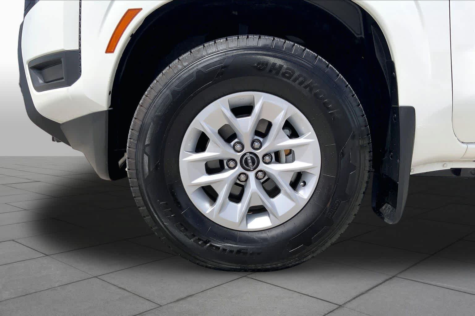 Used 2026 Nissan Frontier S RWD image 11