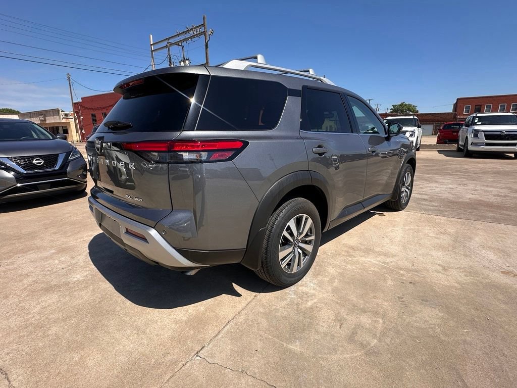 Certified 2025 Nissan Pathfinder SL AWD/4WD image 7