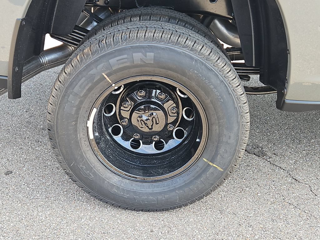 New 2027 RAM 3500 Big Horn AWD/4WD image 5