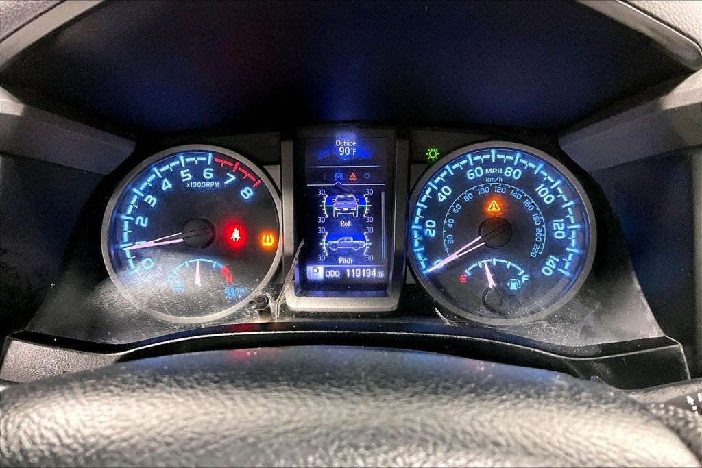Used 2020 Toyota Tacoma TRD Off-Road AWD/4WD image 26