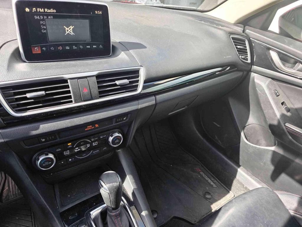 Used 2016 MAZDA MAZDA3 i Grand Touring FWD image 6