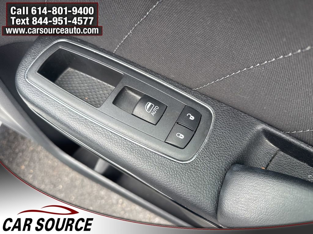 Used 2019 Dodge Charger SXT w/ Blacktop Package image 35