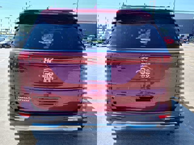 Used 2022 Kia Carnival SX Prestige image 5