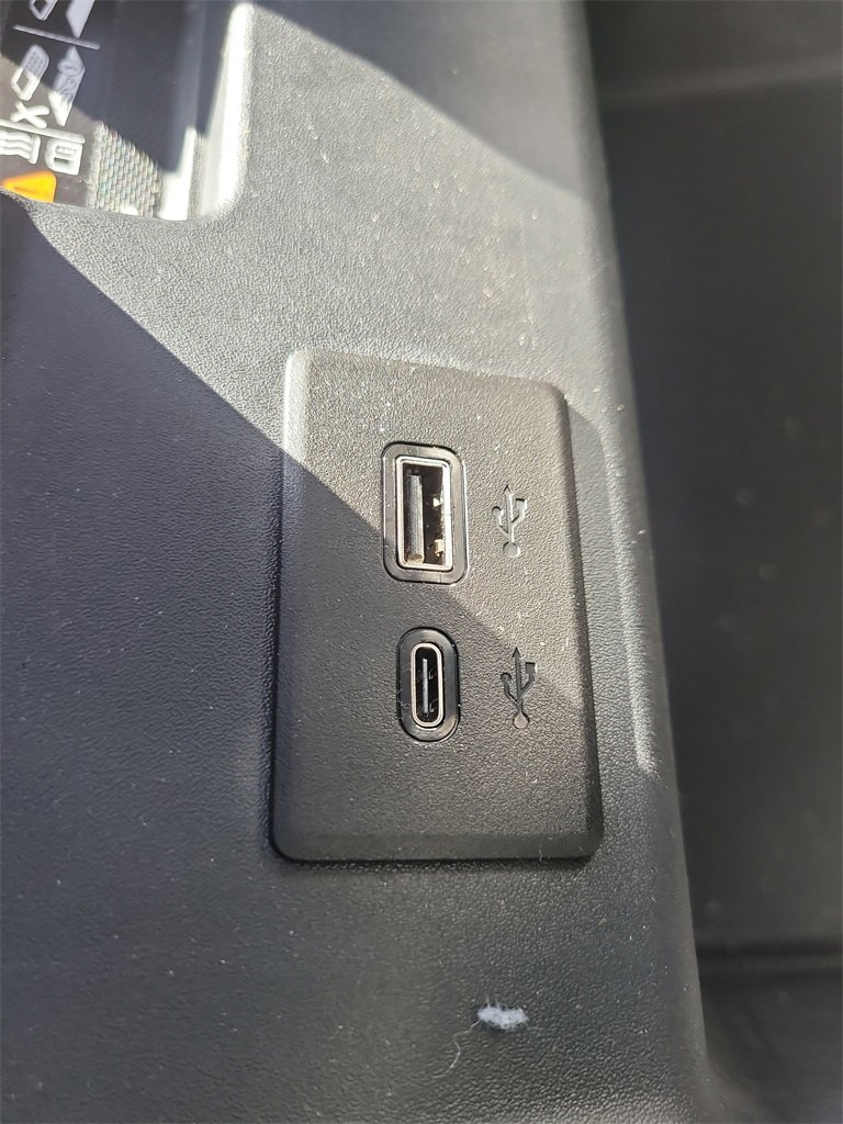 Used 2024 GMC Sierra 2500 AT4 w/ AT4 Premium Plus Package image 26