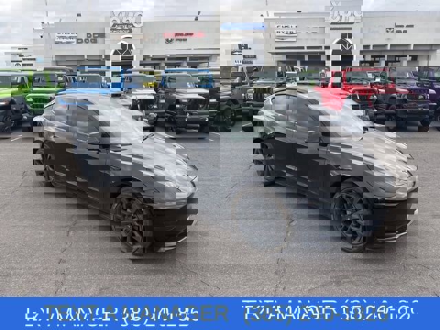 Used 2019 Tesla Model 3 Standard Range image 14