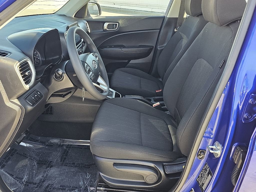 Used 2022 Hyundai Venue SE FWD image 23