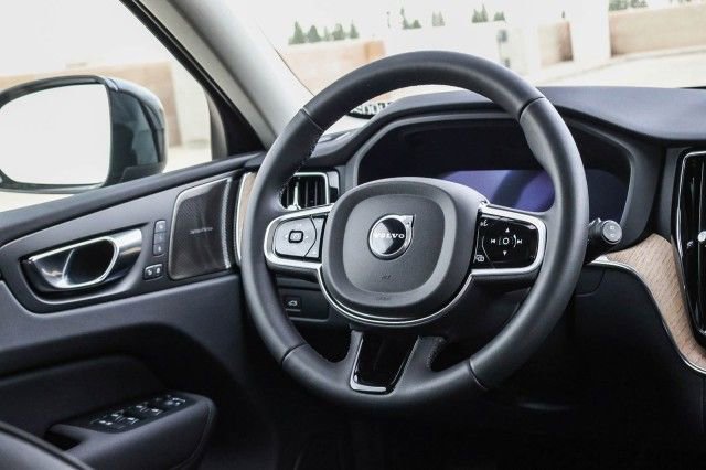 New 2026 Volvo XC60 B5 Plus w/ Climate Package PRO image 27