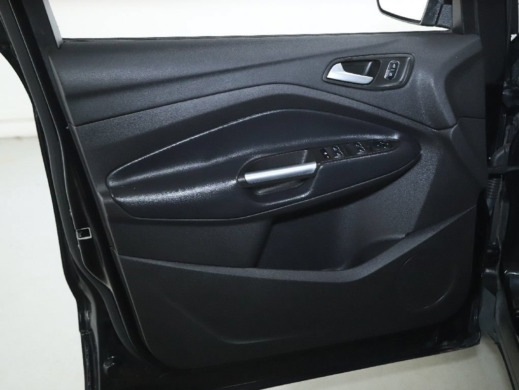 Used 2019 Ford Escape SE FWD image 15
