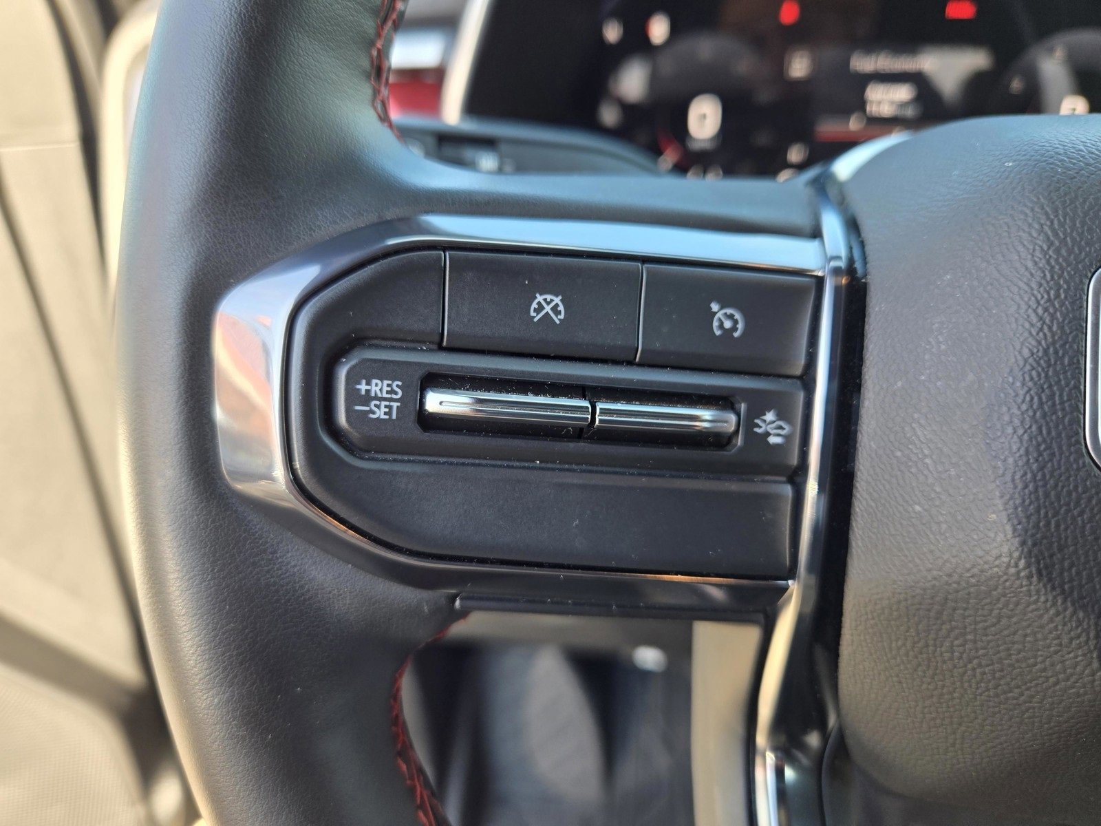 Used 2023 GMC Canyon AT4X image 15