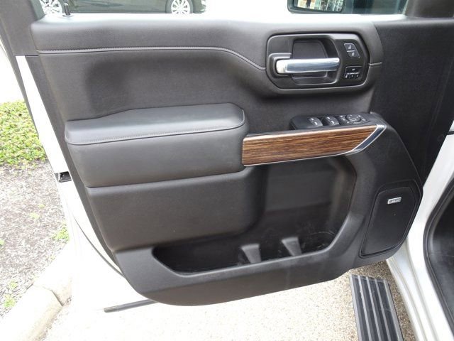 Used 2022 Chevrolet Silverado 2500 High Country w/ Z71 Off-Road Package image 32