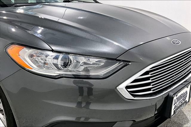 Used 2017 Ford Fusion S image 32