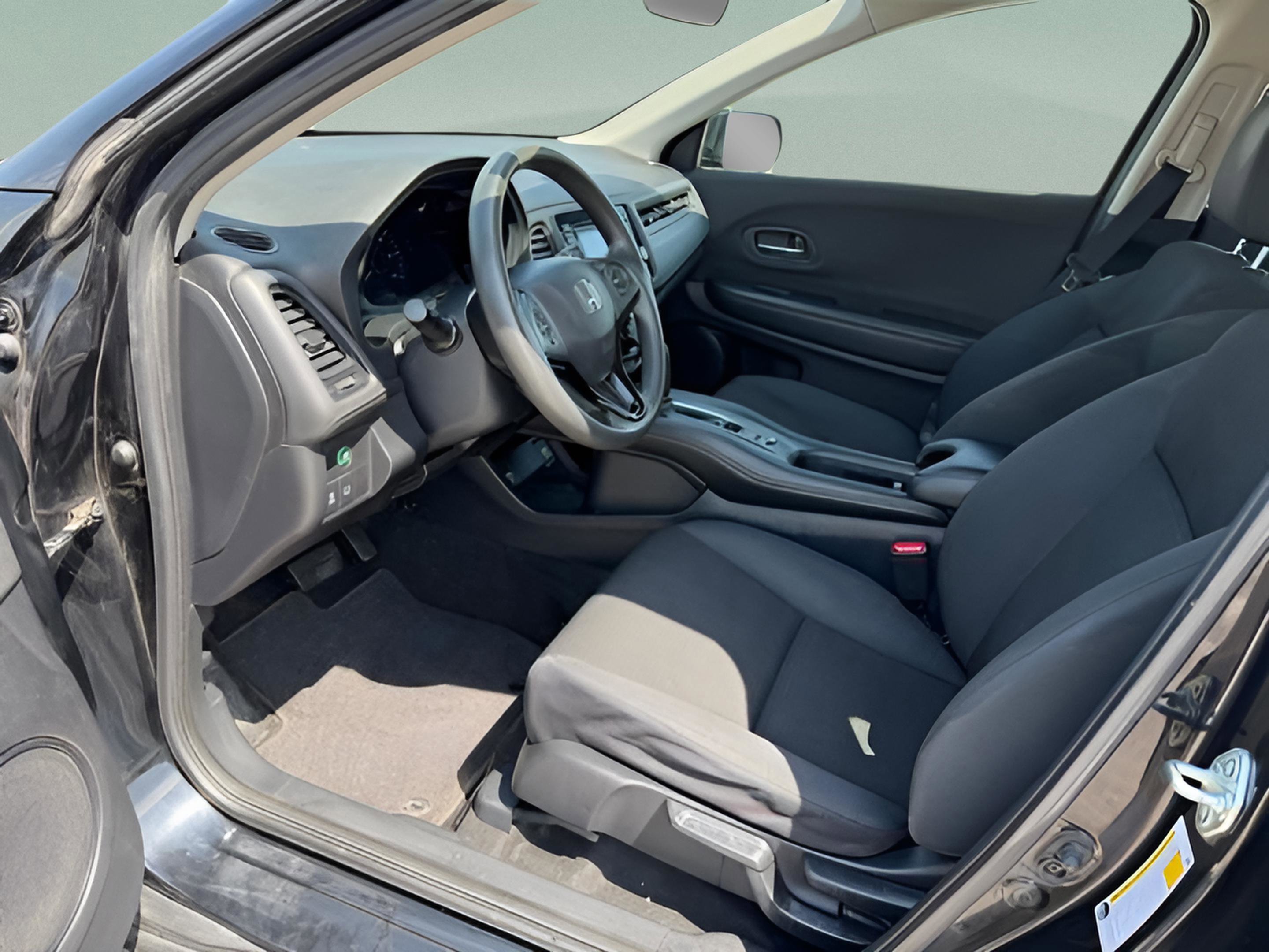 Used 2022 Honda HR-V LX image 5