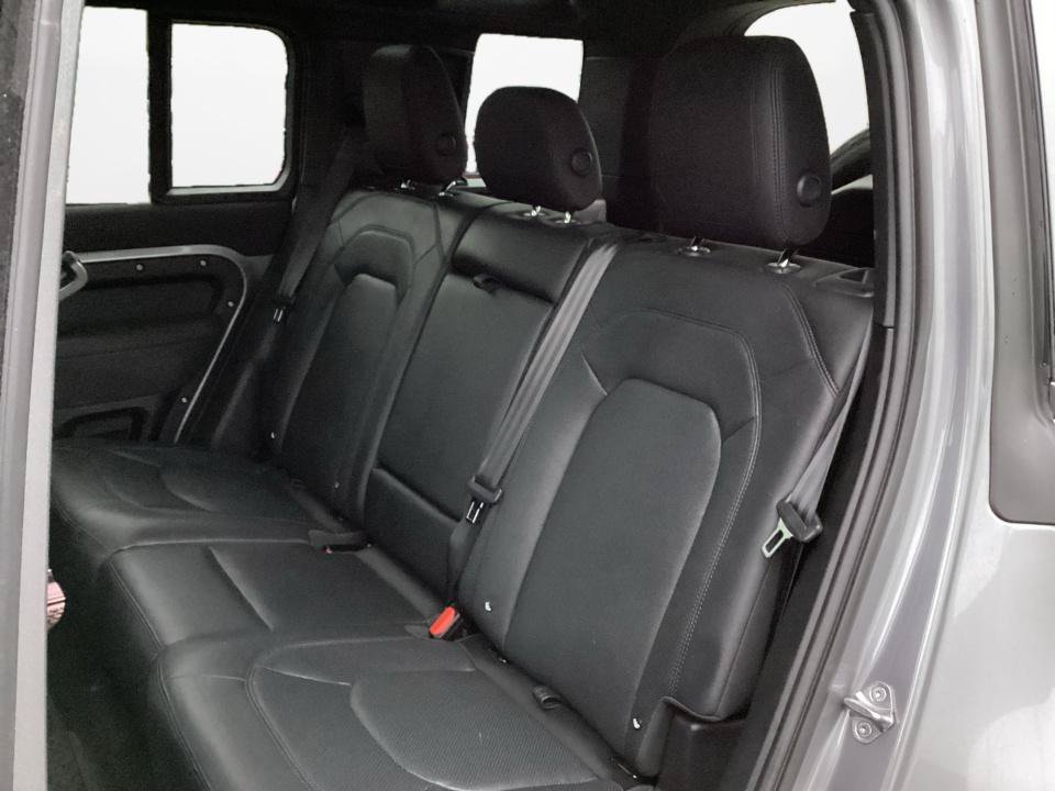 Used 2023 Land Rover Defender 110 S AWD/4WD image 15