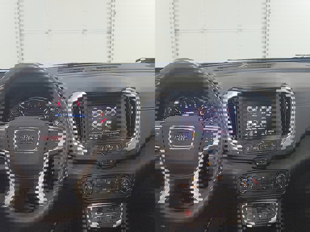 Used 2022 GMC Terrain SLE image 16