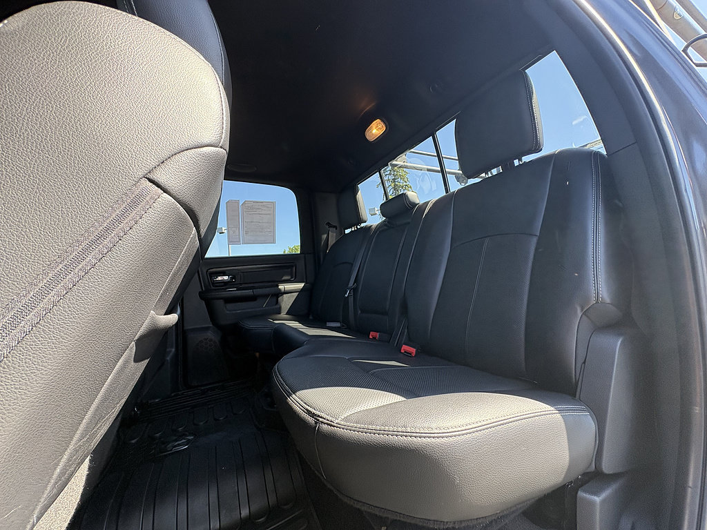 Used 2018 RAM 1500 Rebel w/ Luxury Group AWD/4WD image 34