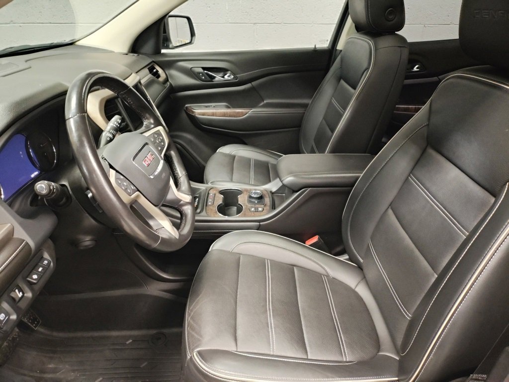 Used 2022 GMC Acadia Denali w/ Denali Ultimate Package image 24