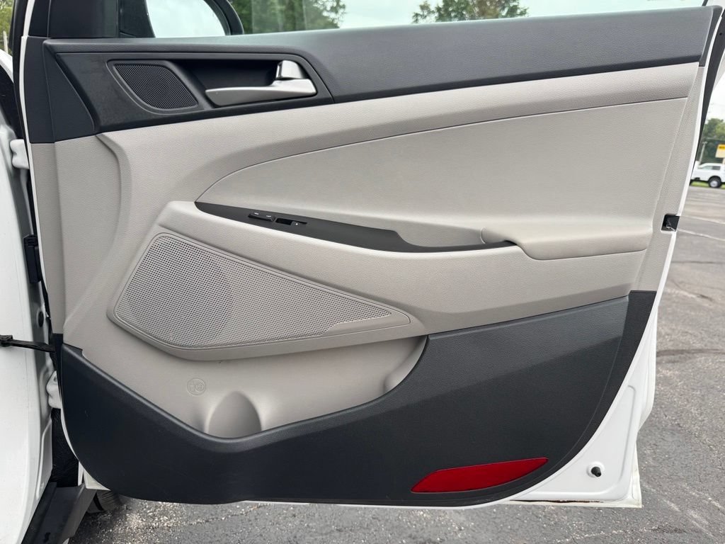 Used 2018 Hyundai Tucson Value w/ Cargo Package AWD/4WD image 25