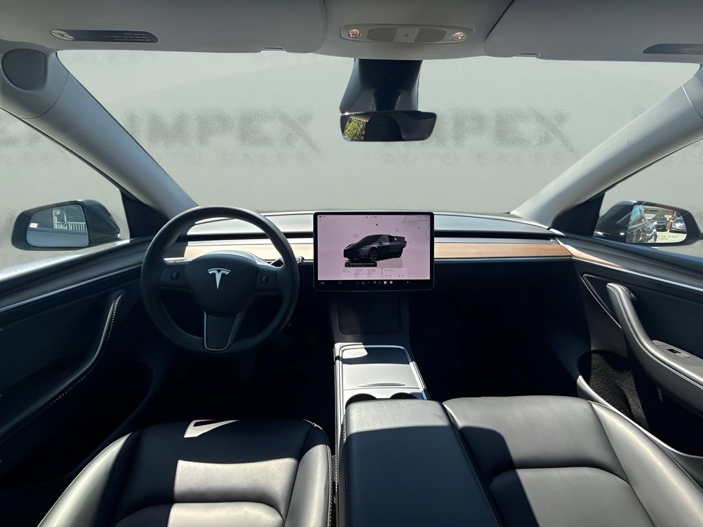 Used 2024 Tesla Model Y Long Range RWD image 8