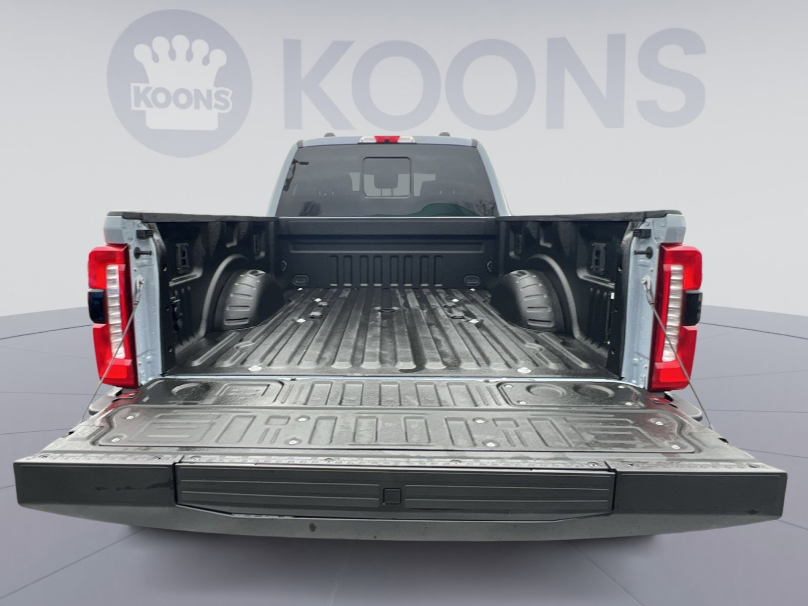 New 2025 Ford F350 Lariat w/ Lariat Ultimate Package image 26