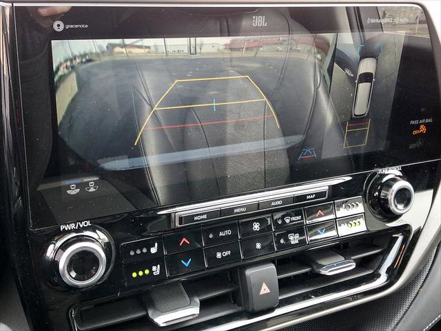 Used 2021 Toyota Highlander Limited AWD/4WD image 7