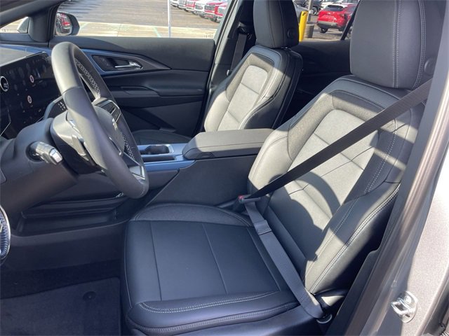 New 2026 Chevrolet Equinox EV LT image 11