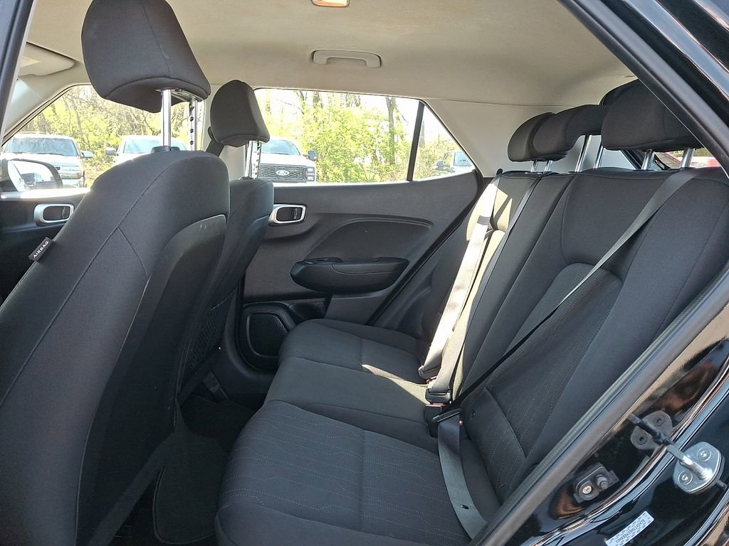 Used 2022 Hyundai Venue SE w/ Cargo Package image 10