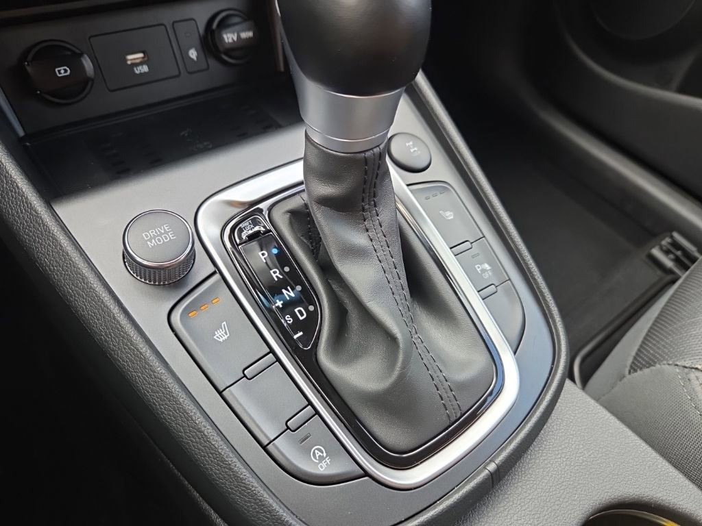 Used 2023 Hyundai Kona Limited w/ Cargo Package AWD/4WD image 38