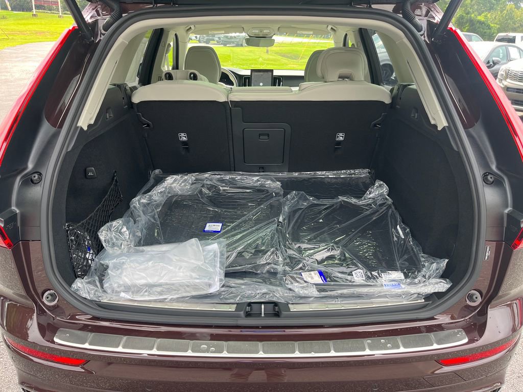 New 2026 Volvo XC60 B5 Ultra w/ Protection Package Premier image 28