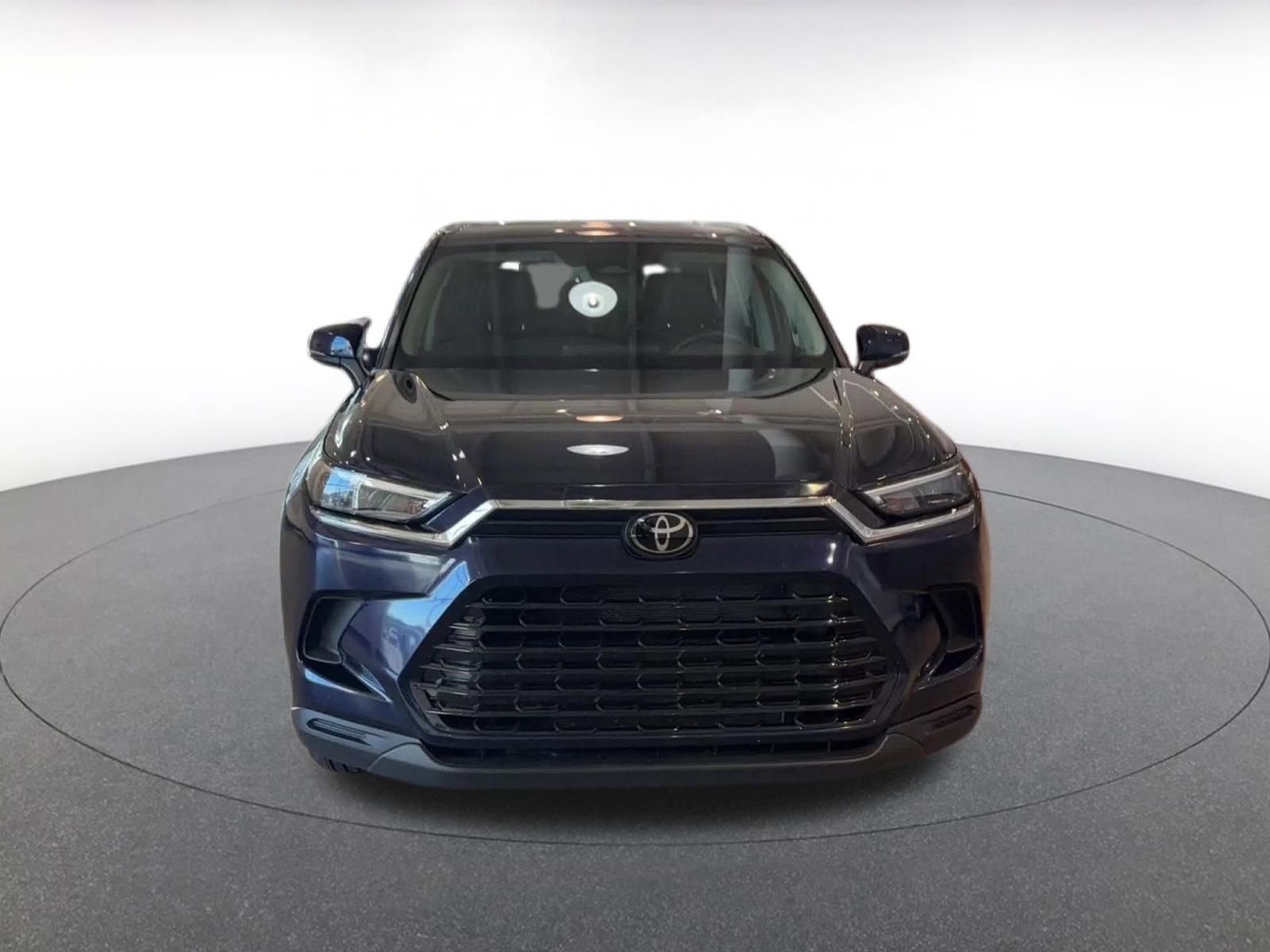 Used 2025 Toyota Grand Highlander FWD image 4