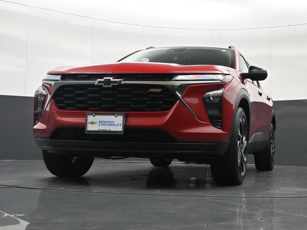 Used 2026 Chevrolet Trax RS w/ Sunroof Package FWD image 36