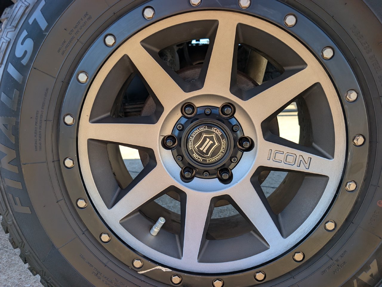 Used 2016 Toyota Tacoma TRD Off-Road w/ Towing Package RWD image 7