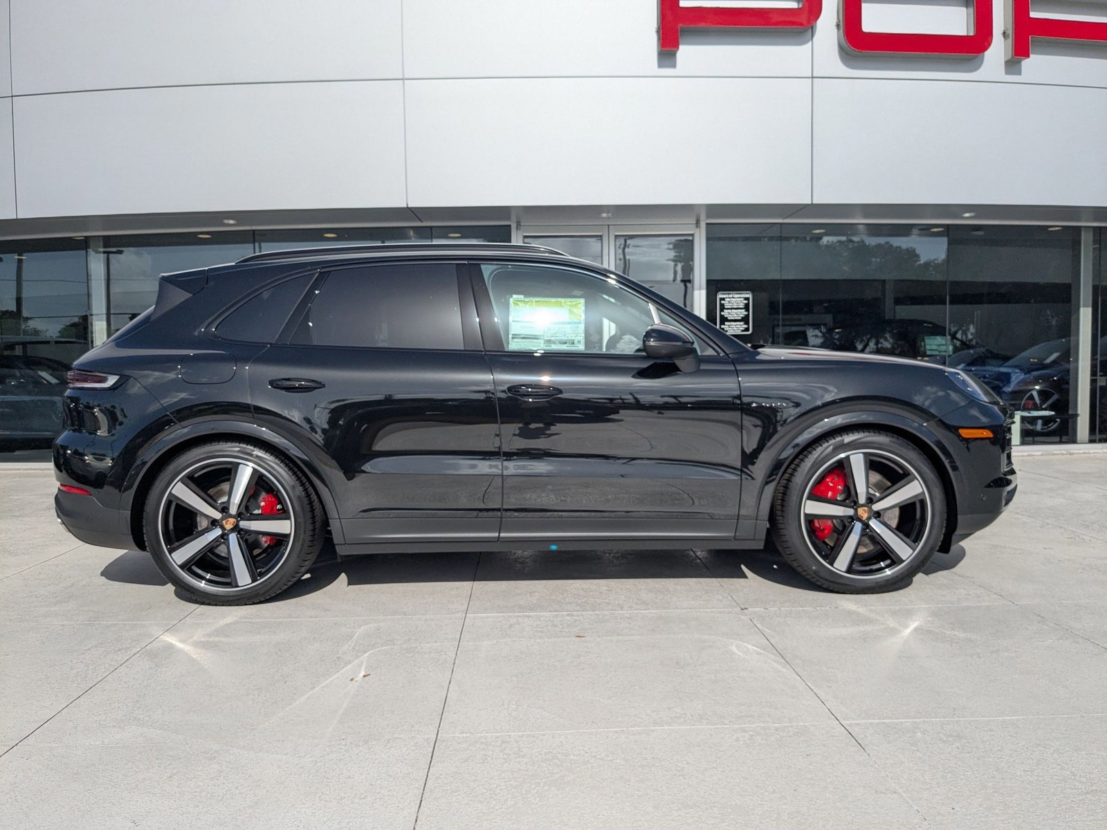 New 2025 Porsche Cayenne S image 8