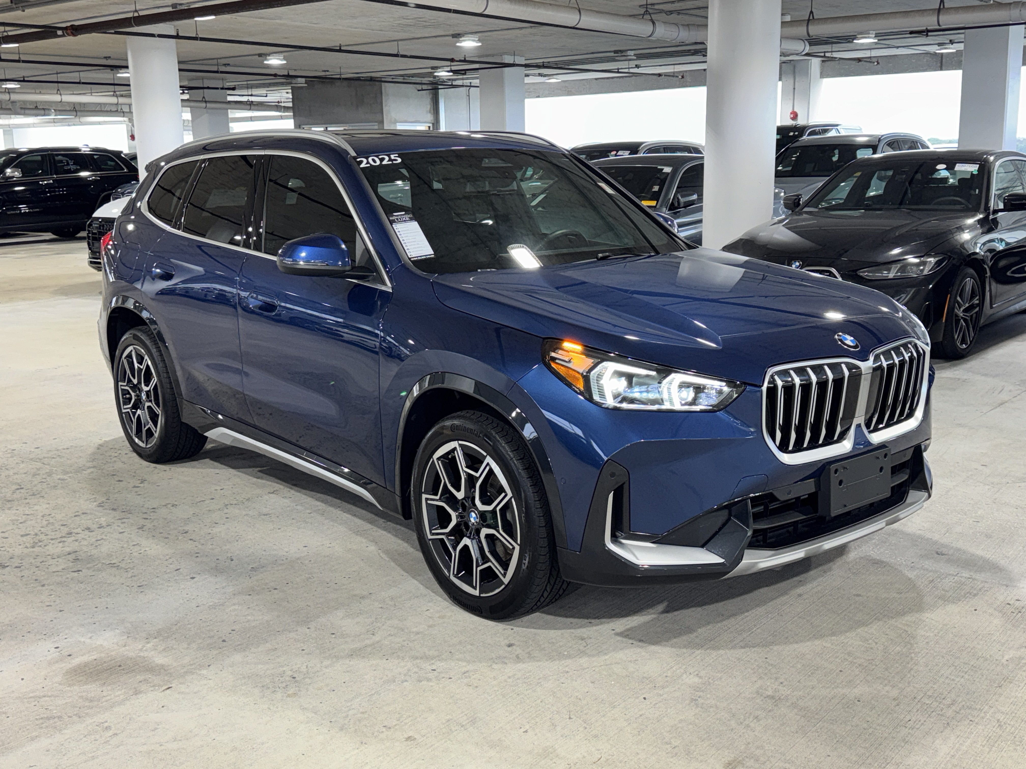 Used 2025 BMW X1 xDrive28i w/ Convenience Package AWD/4WD image 2