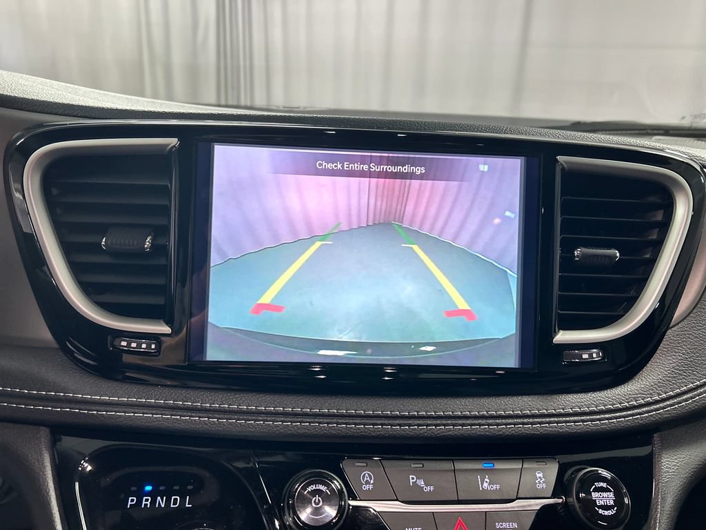 New 2027 Chrysler Pacifica Select w/ Family Tech Group FWD image 16